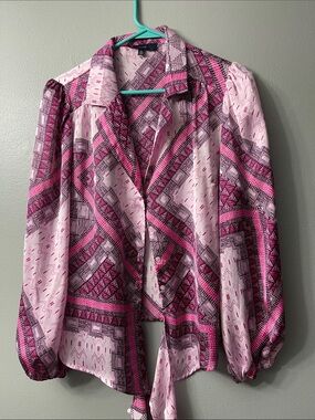 Eclair long-sleeve patterned blouse front buttons tied bottom medium